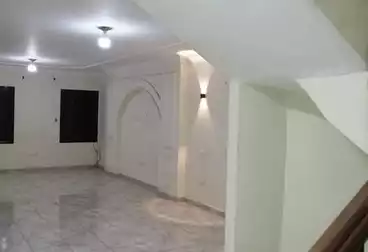 دوبلكس للإيجار - 3 غرف - بالدور 5