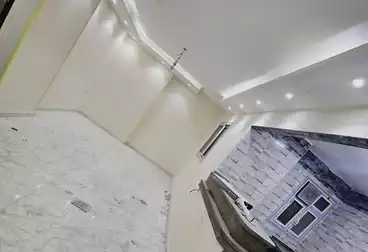Apartments For rent - 3 rooms - floor 4