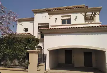 Villas For sale - 6 rooms