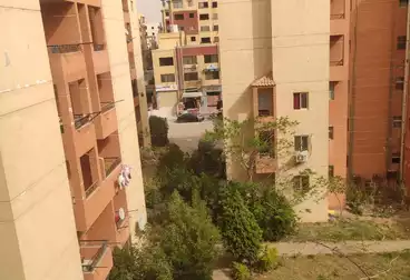 Apartments For sale - 2 rooms - floor 4