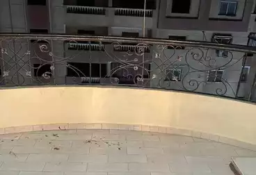 Apartments For sale - 4 rooms - floor 8