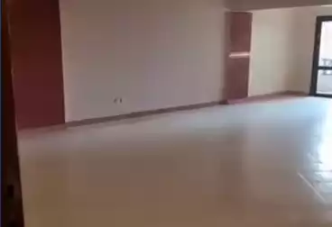 Apartments For rent - 2 rooms - floor 5