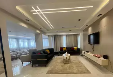 Furnished Apartment For rent - 3 rooms - floor 1