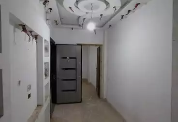 منزل / بيت للبيع - 6 غرف