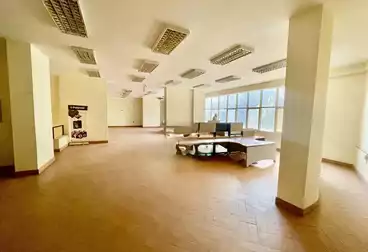 Offices For rent - 8 rooms - floor 3