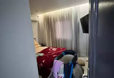 Apartments For sale - 2 rooms - floor 4