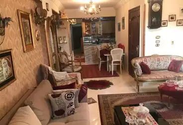 Furnished Apartment For rent - 2 rooms - floor 10