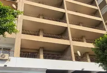 Apartments For sale - 4 rooms - floor 5