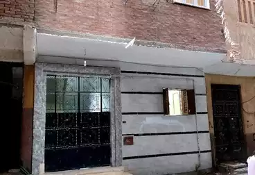 House / Home For sale - 4 rooms