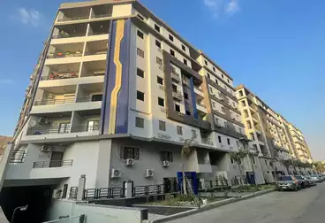 Apartments For sale - 4 rooms - floor 1