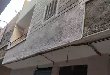 House / Home For sale - 4 rooms