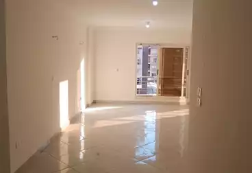 undefined undefined - 3 rooms - floor 2
