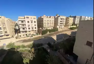 Apartments For sale - 3 rooms - floor 4