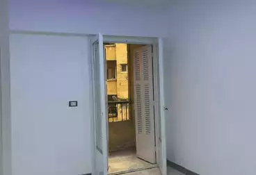 Apartments For sale - 2 rooms - floor 3