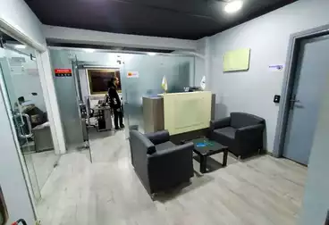 Offices For rent - 6 rooms - floor 4