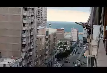 Apartments For sale - 2 rooms - floor 11