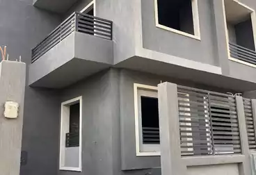 Villas For sale - 4 rooms