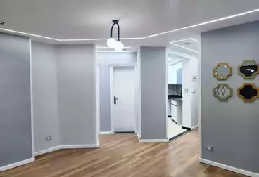 Apartments For sale - 2 rooms - floor 5