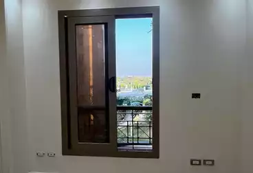 Apartments For sale - 3 rooms - floor 2