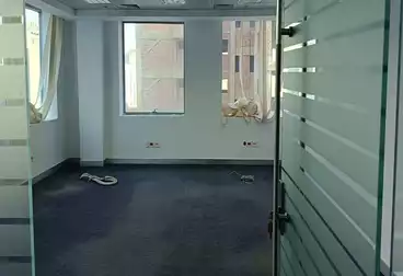 Administrative For rent - 4 rooms - floor 2