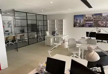 Administrative For rent - 4 rooms - floor 4