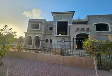 Villas For sale - 7 rooms