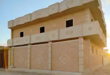 منزل / بيت للبيع - 7 غرف