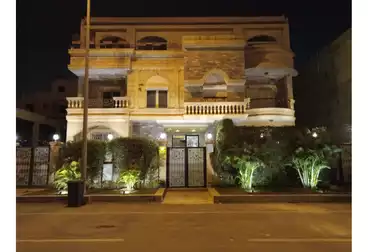 شقق للبيع - 3 غرف - بالدور 1