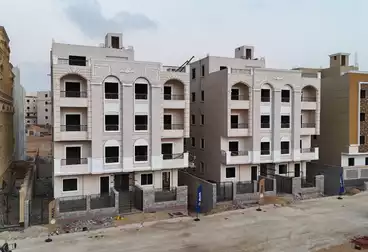 Apartments For sale - 3 rooms - floor 1