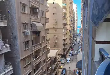 شقق للبيع - 3 غرف - بالدور 6
