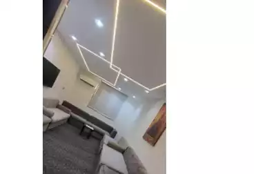 شقق للإيجار - 2 غرف - بالدور 1