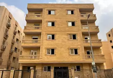 Apartment with Garden For sale - 3 rooms - floor 0
