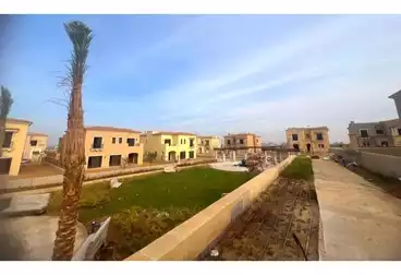 Separate Villa For sale - 5 rooms