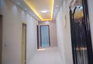 شقق للإيجار - 3 غرف - بالدور 1