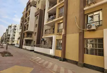 Apartments For sale - 3 rooms - floor 1