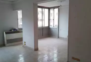 Apartments For rent - 2 rooms - floor 9