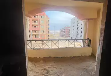 شقق للبيع - 3 غرف - بالدور 1