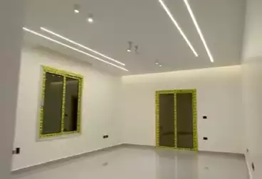 Apartments For sale - 3 rooms - floor 1