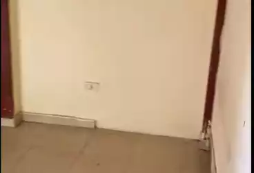 Apartments For sale - 2 rooms - floor 5