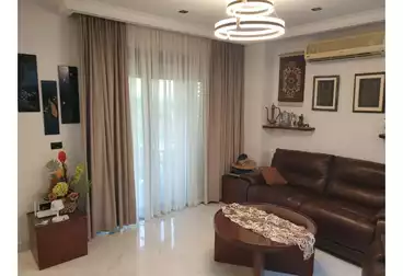 فيلا منفصلة للبيع - 4 غرف
