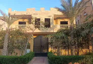 Apartments For sale - 4 rooms - floor 1