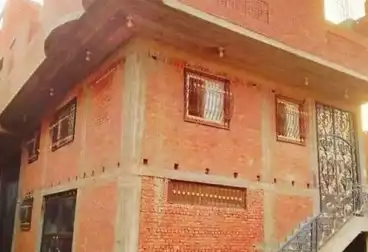 House / Home For sale - 5 rooms