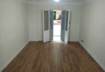 Apartments For sale - 3 rooms - floor 1