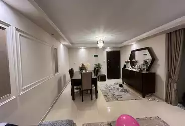 Apartments For rent - 3 rooms - floor 5