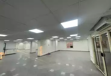 Offices For rent - 5 rooms - floor 3