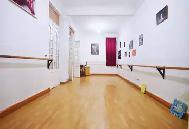 Apartments For sale - 4 rooms - floor 1