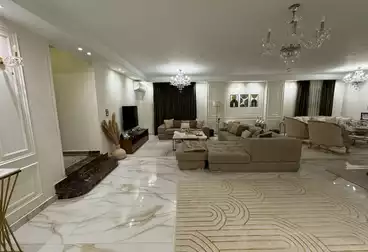 Apartments For sale - 3 rooms - floor 1