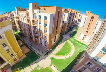 Apartment with Garden For sale - 3 rooms - floor 1