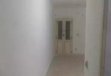 Apartments For sale - 2 rooms - floor 5