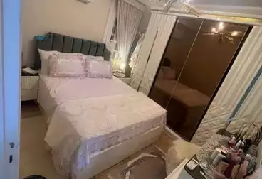 Apartments For sale - 2 rooms - floor 10